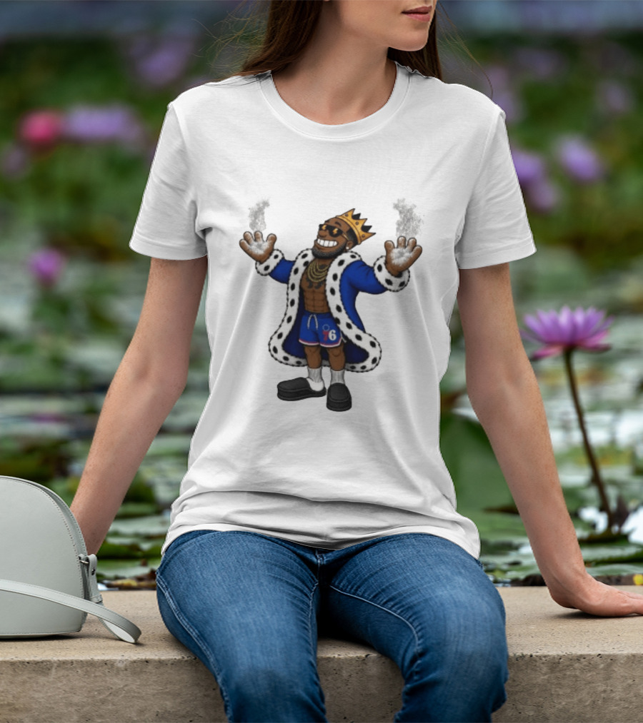 Philadelphia 76ers Cartoon King LeBron James Style Player With Crown And Robe T-Shirt