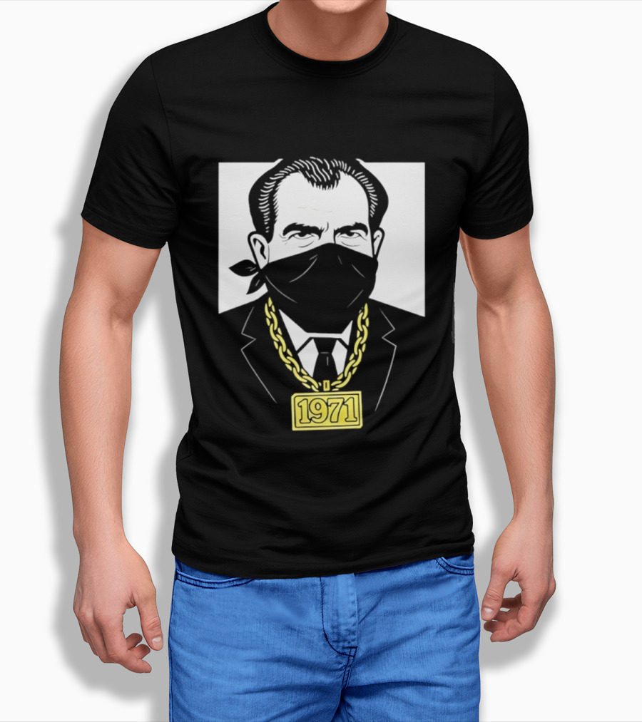 Richard Nixon 1971 Bandana Gold Chain T-Shirt