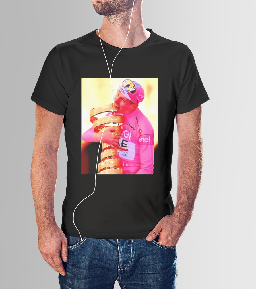 Tadej Pogacar 2024 Giro D'Italia Trophy Celebration In Pink Jersey T-Shirt