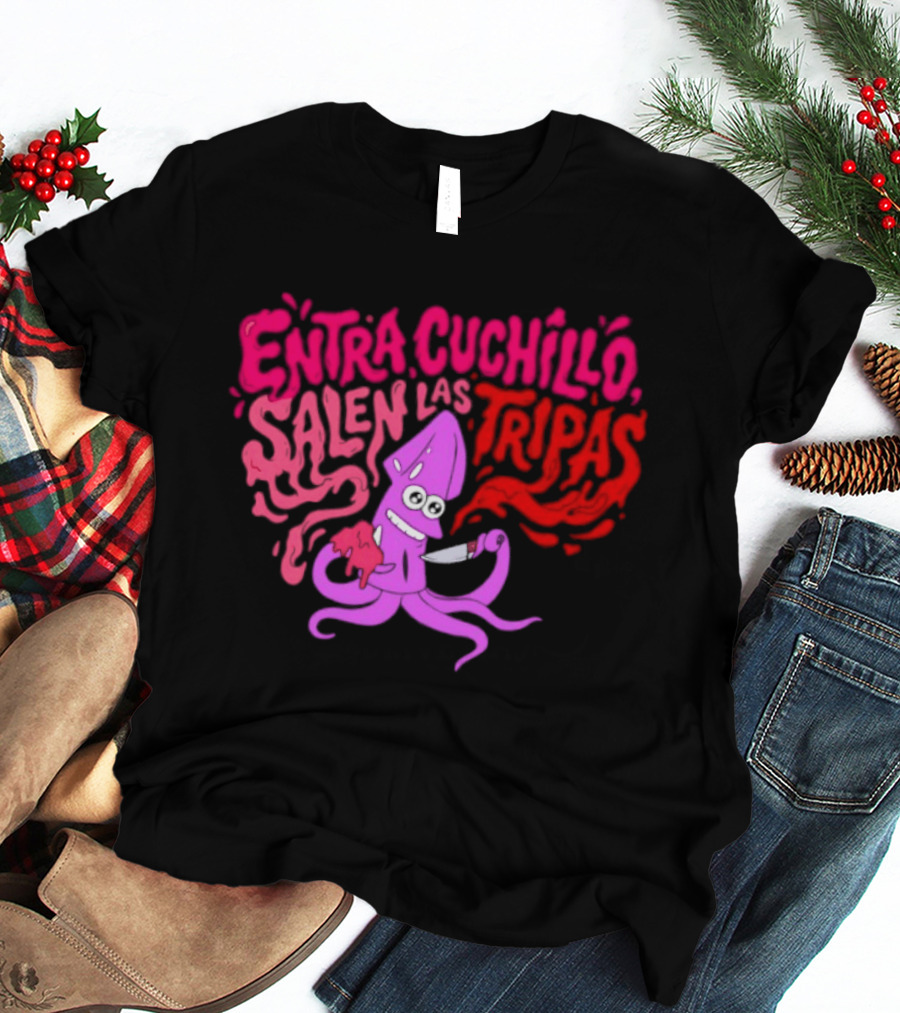 Entra Cuchillo Salen Las Tripas Squid Cartoon Knife Fun T-Shirt