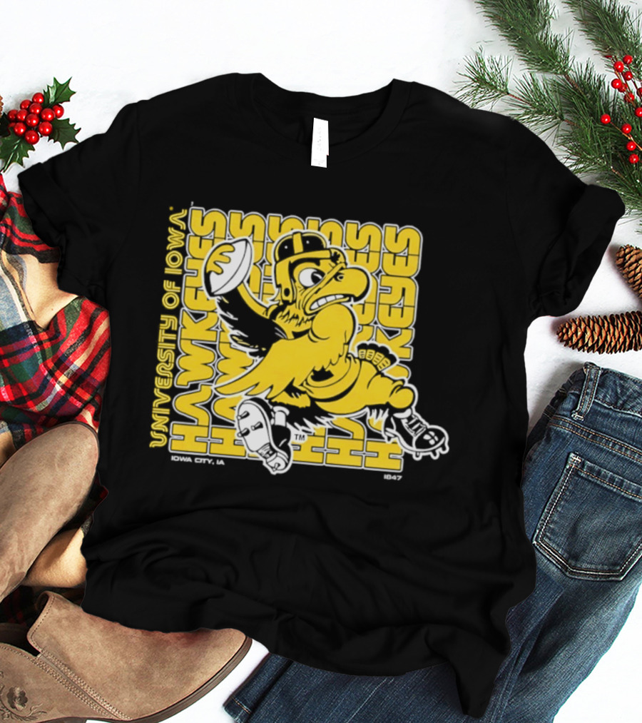 University Of Iowa Hawkeyes Mascot Iowa City Retro 1847 T-Shirt
