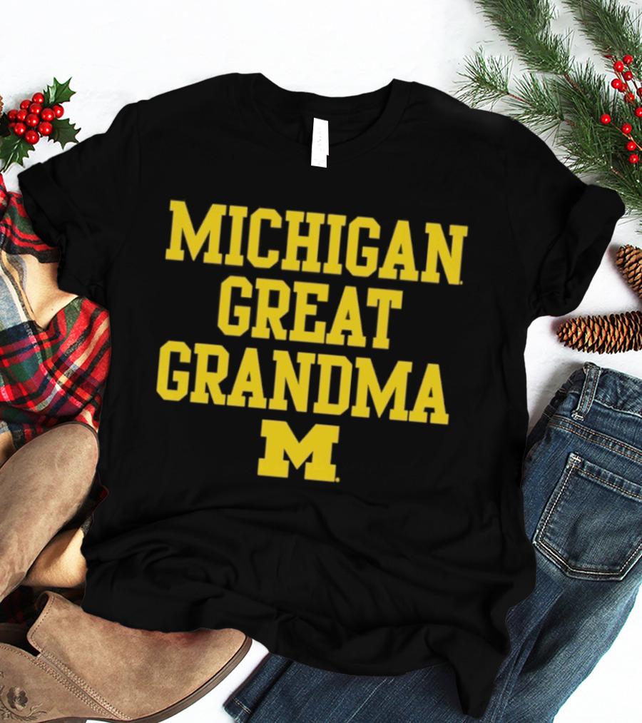 Michigan Wolverines Great Grandma M 2026 NCAA Family Sports Fan Gear T-Shirt