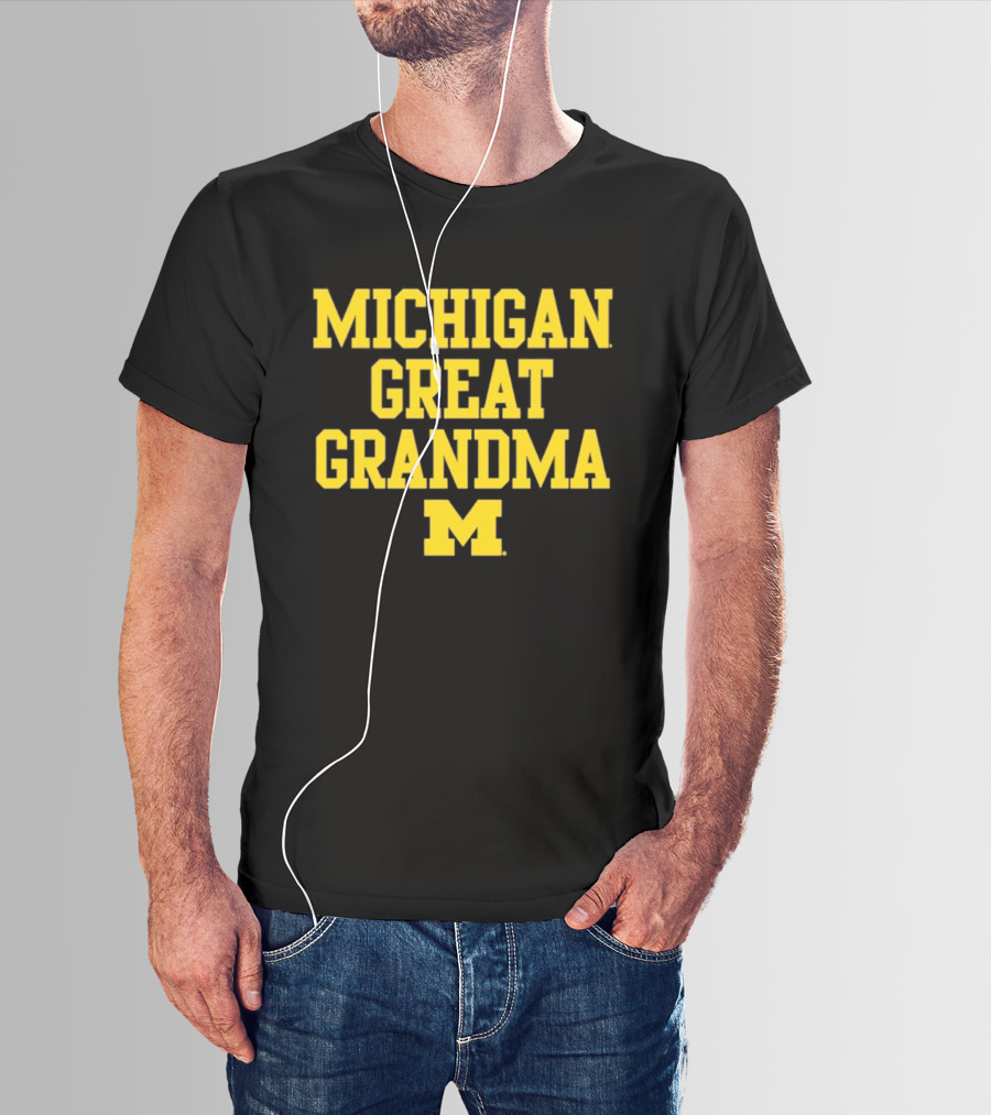 Michigan Wolverines Great Grandma M 2026 NCAA Family Sports Fan Gear T-Shirt