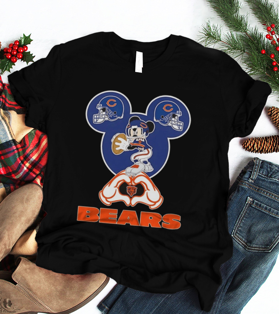 Mickey Mouse Chicago Bears Football Collaboration Bears T-Shirt