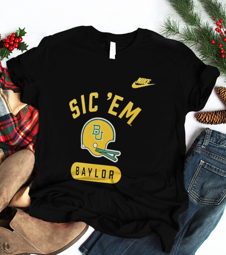 Nike Sic 'Em Baylor Football Helmet BU T-Shirt
