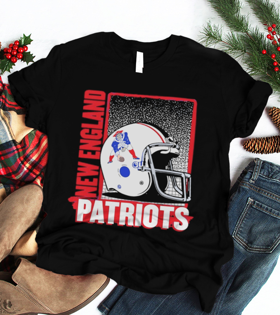 New England Patriots Vintage Helmet 2026 Season T-Shirt