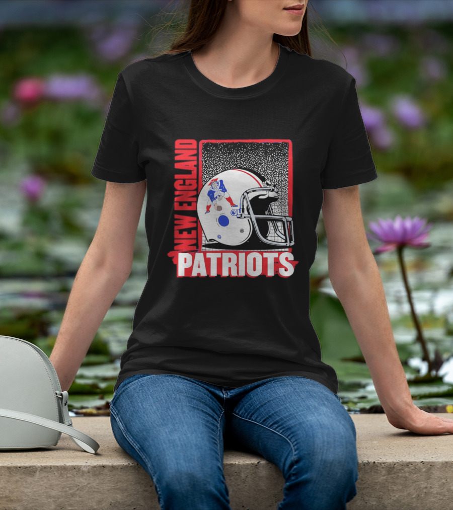 New England Patriots Vintage Helmet 2026 Season T-Shirt