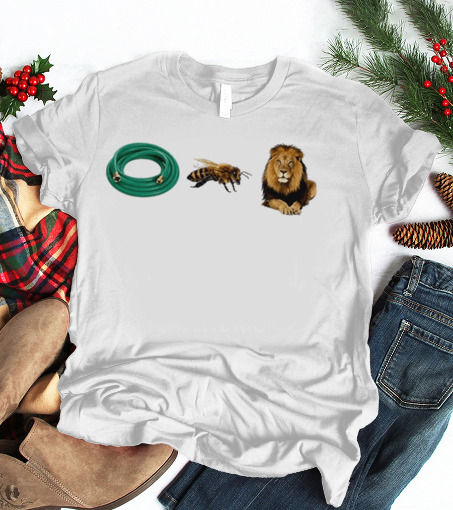 Hose Bee Lion Rebus Wordplay Pun Gardening Humor T-Shirt