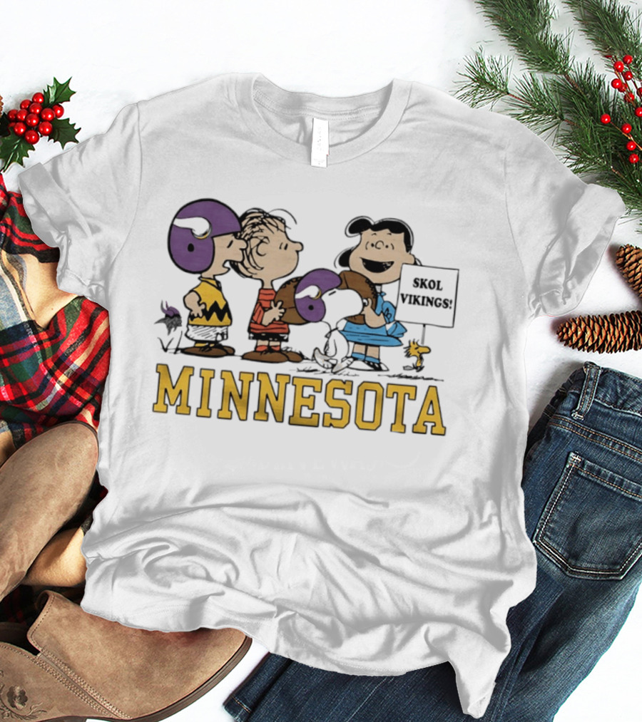 Minnesota Vikings Peanuts Skol Vikings Linus Lucy Woodstock Charlie Brown T-Shirt