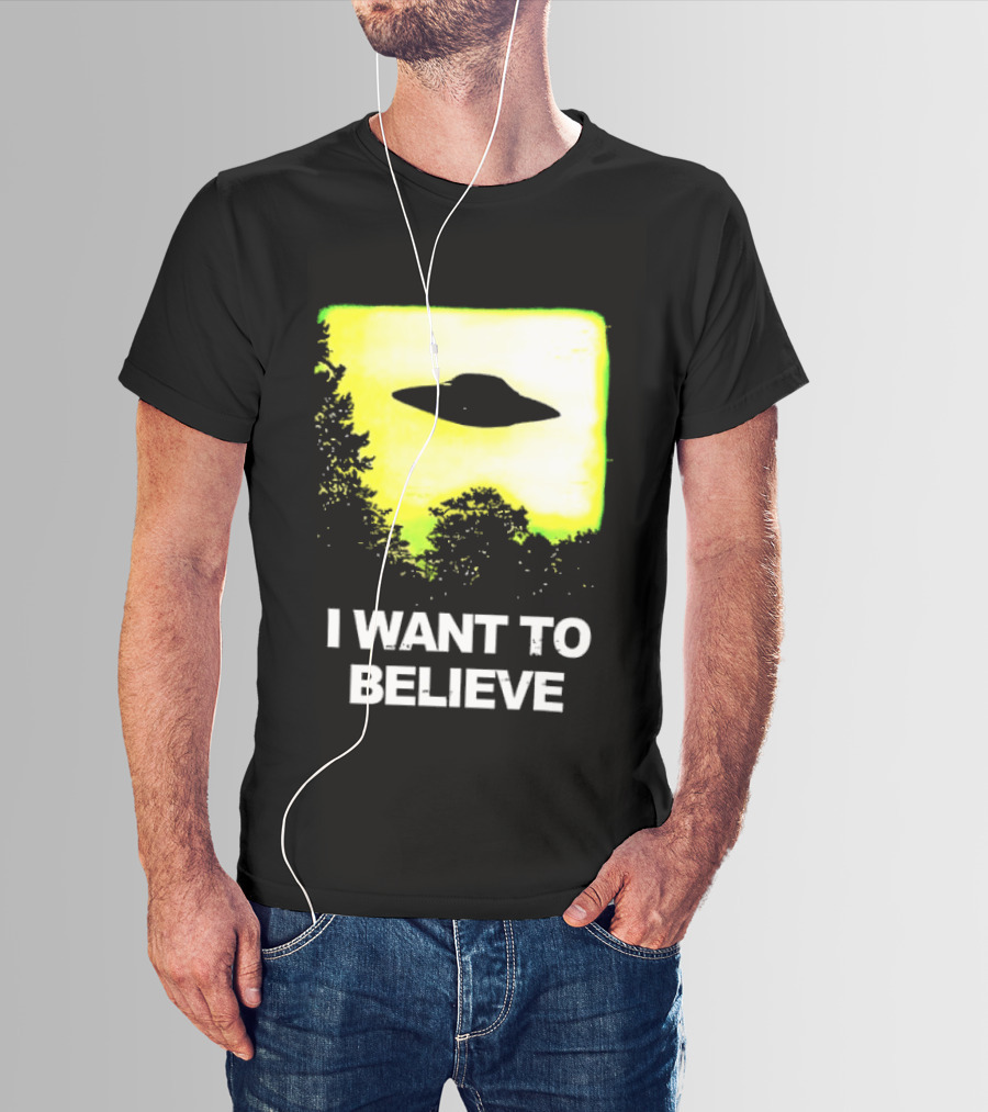 Alien I Want To Believe UFO Silhouette Paranormal Activity The Truth Is Out There T-Shirt