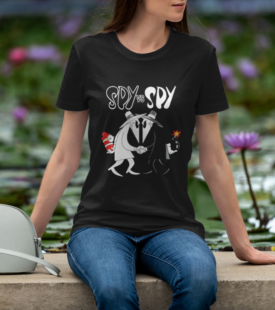 Spy Vs Spy Mad Magazine Comic Strip Cold War Classic Characters Showdown T-Shirt