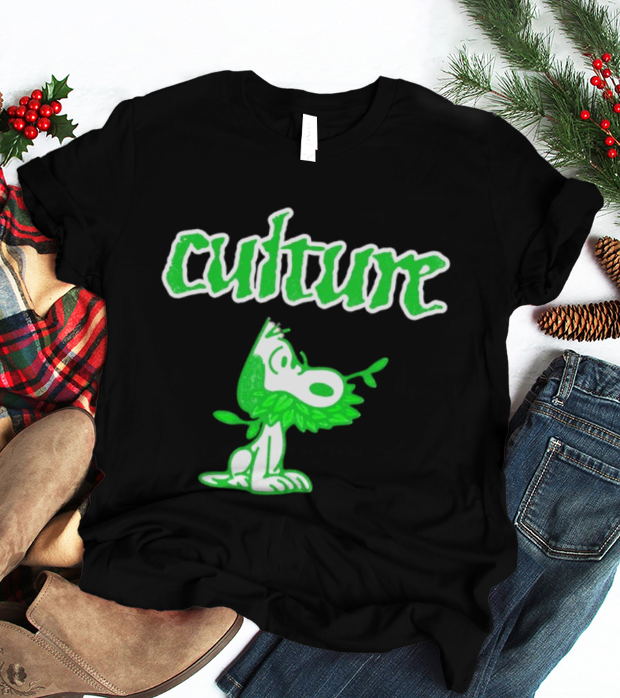 Culture Snoopy Peanuts Dog Leaf Crown T-Shirt