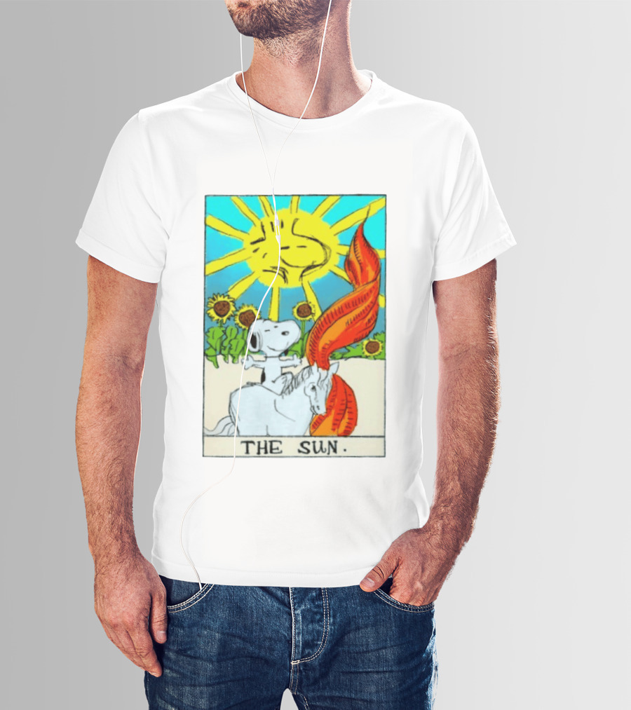 Snoopy The Sun Tarot Card Peanuts Charlie Brown Tarot T-Shirt