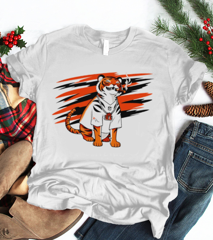 Cincinnati Bengals Tiger With Cigar And KGM Chain T-Shirt