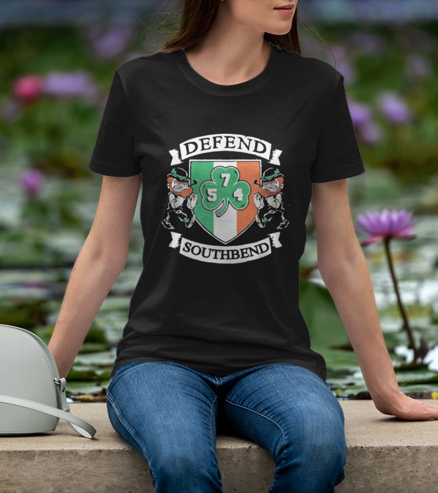 Notre Dame Defend Southbend 754 Shamrock Emblem With Fighting Leprechauns T-Shirt
