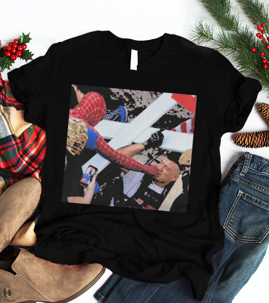 Minneapolis Spiderman Punching Police Protest Scene T-Shirt