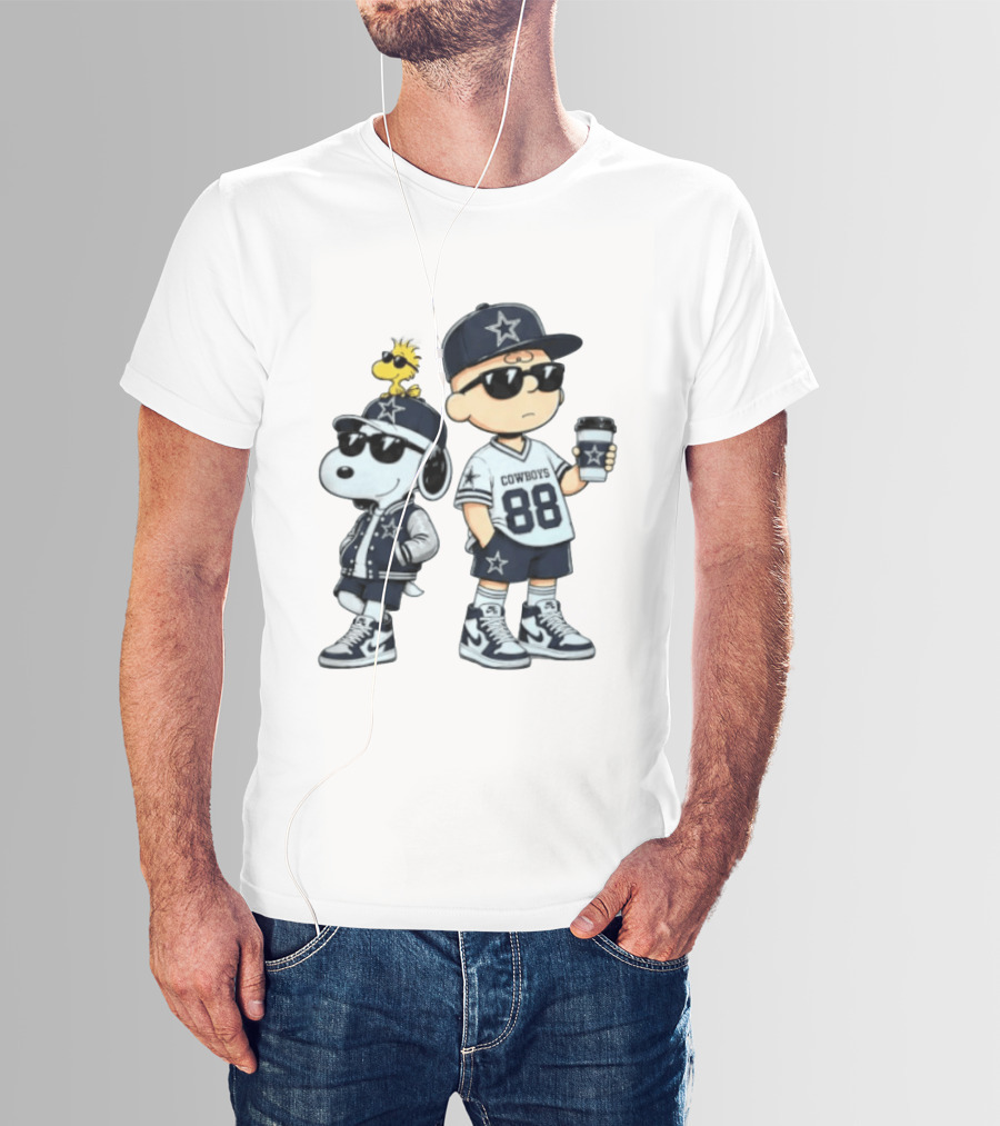 Snoopy Charlie Brown Cowboys 88 Football Fan Gear T-Shirt