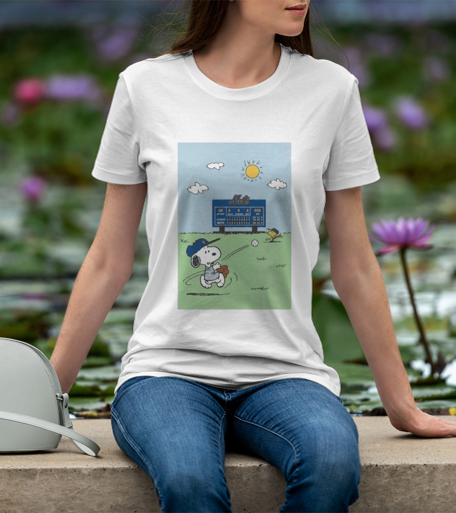 NY Mets Peanuts Snoopy Baseball Game Day T-Shirt