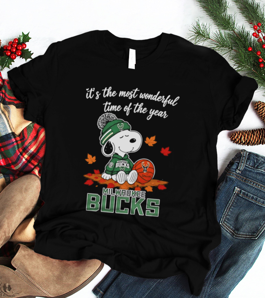 Milwaukee Bucks Snoopy 2026 It's The Most Wonderful Time Of The Year Halloween T-Shirt