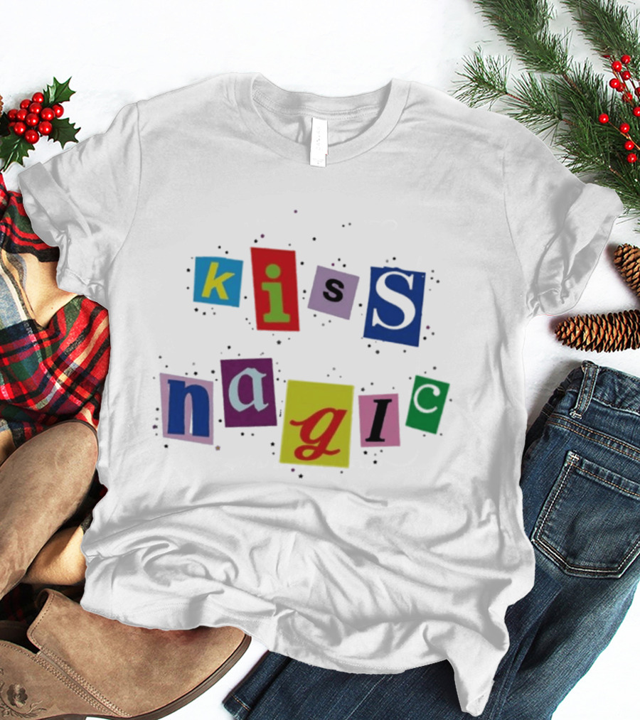 Maisie Williams Kiss Magic Typography Collage T-Shirt