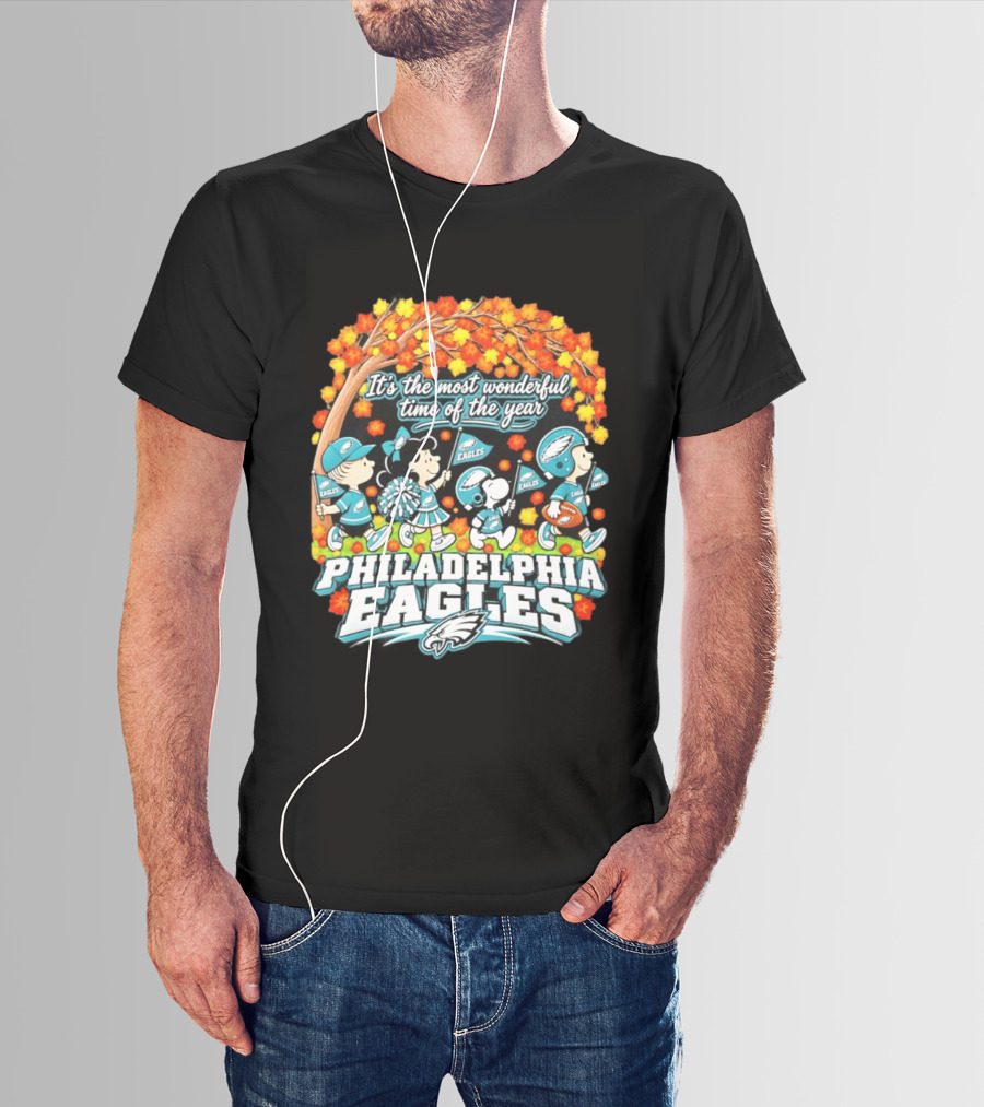 Philadelphia Eagles Peanuts Characters Autumn It's The Most Wonderful Time Of The Year T-Shirt