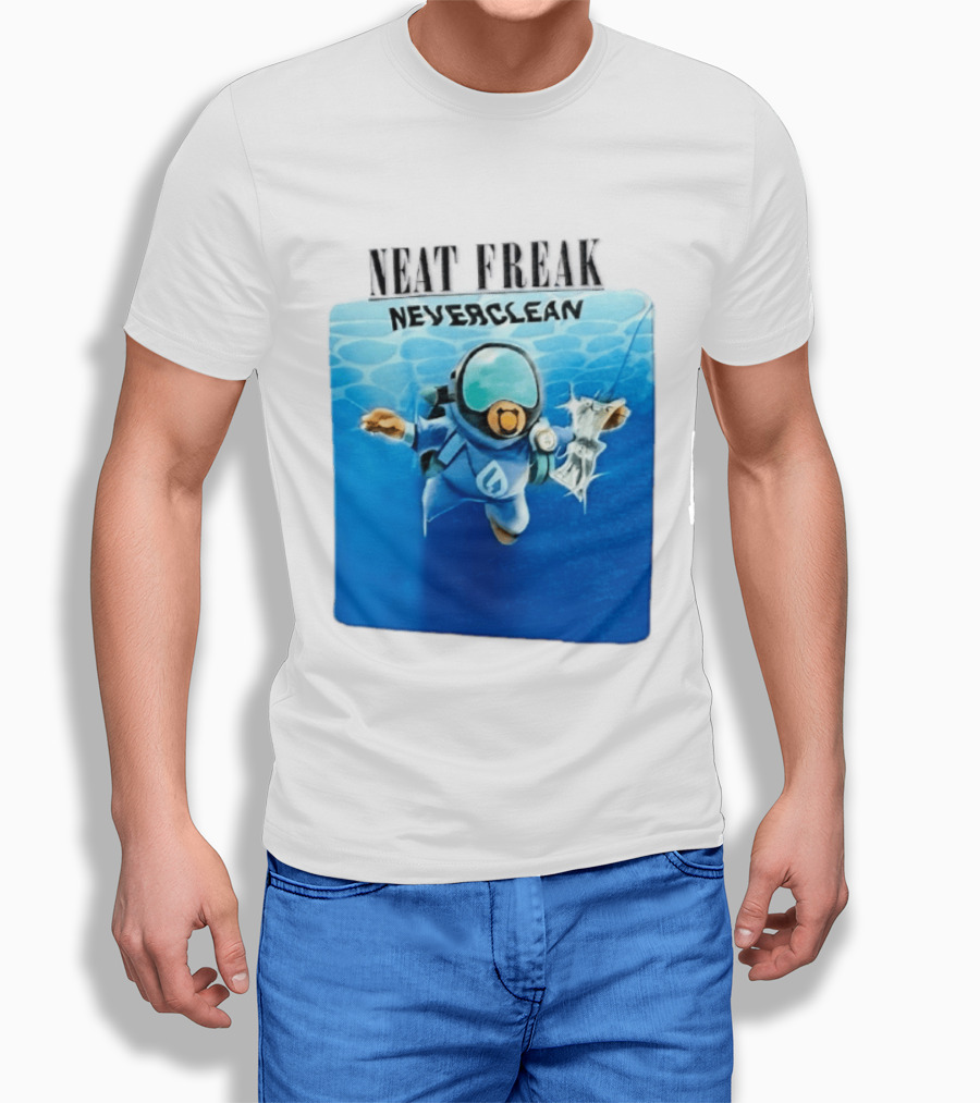Neat Freak Neverclean Diver Catching Litter T-Shirt