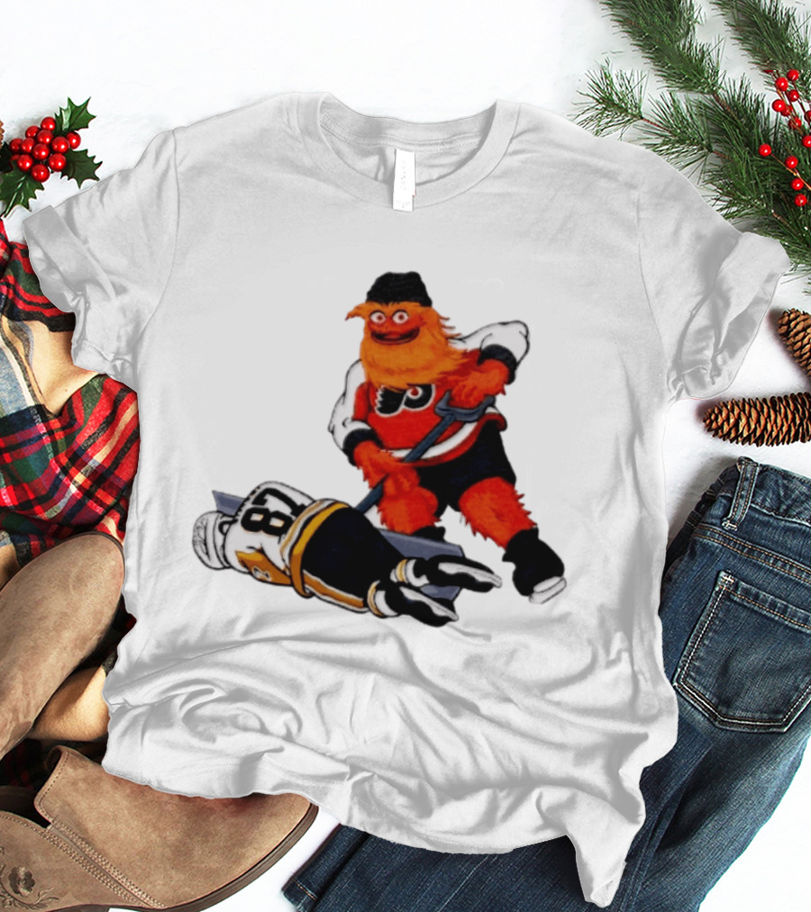 Philadelphia Flyers Gritty Shovelin' Cartoon With Hockey Rivalry Scene T-Shirt