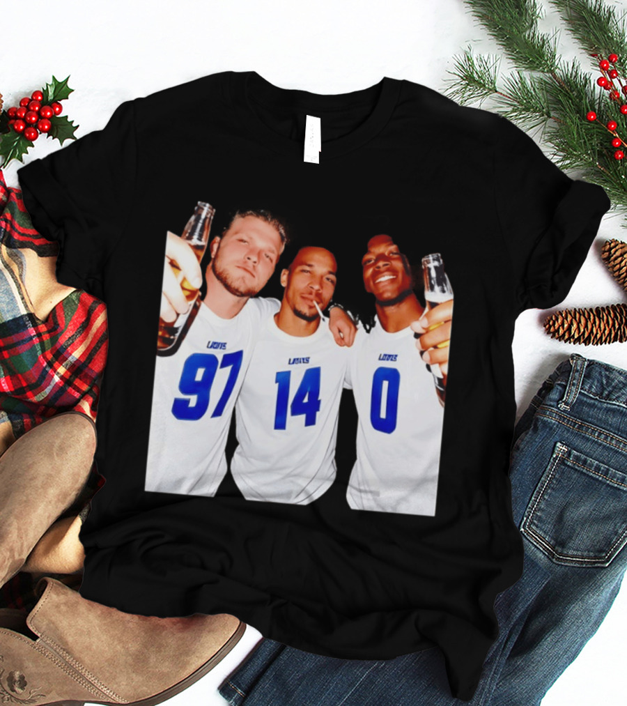 Detroit Lions Aidan Hutchinson Amon Ra St. Brown Jahmyr Gibbs Holding Beer Bottles Smoking Celebration T-Shirt