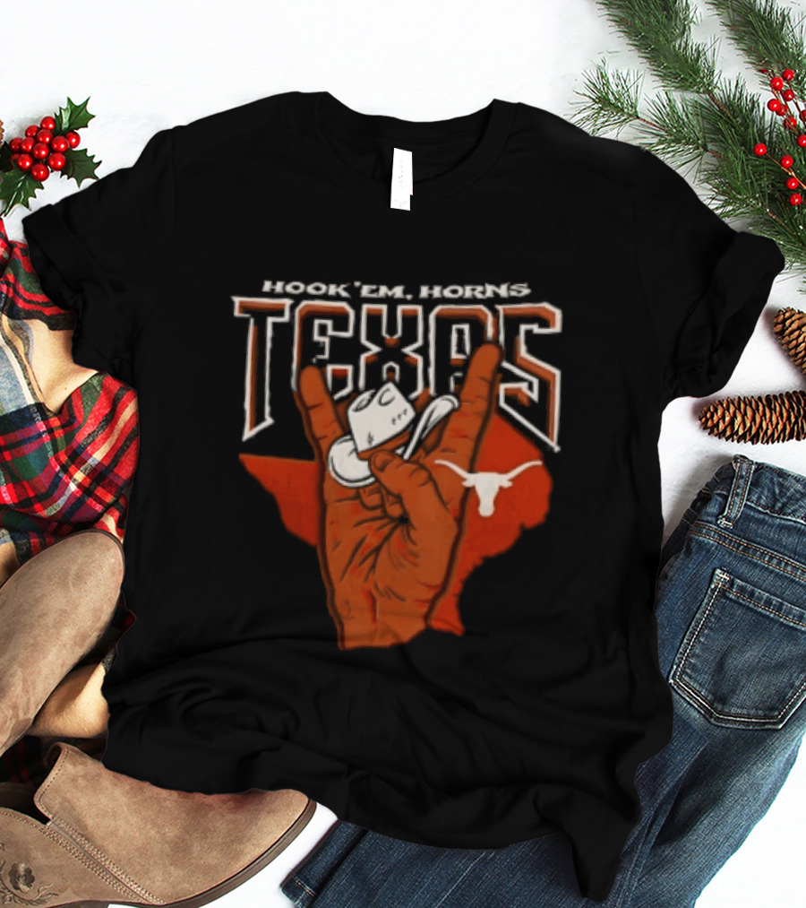 Hook 'em Texas Longhorns Hand Sign With Cowboy Hat And Longhorn T-Shirt