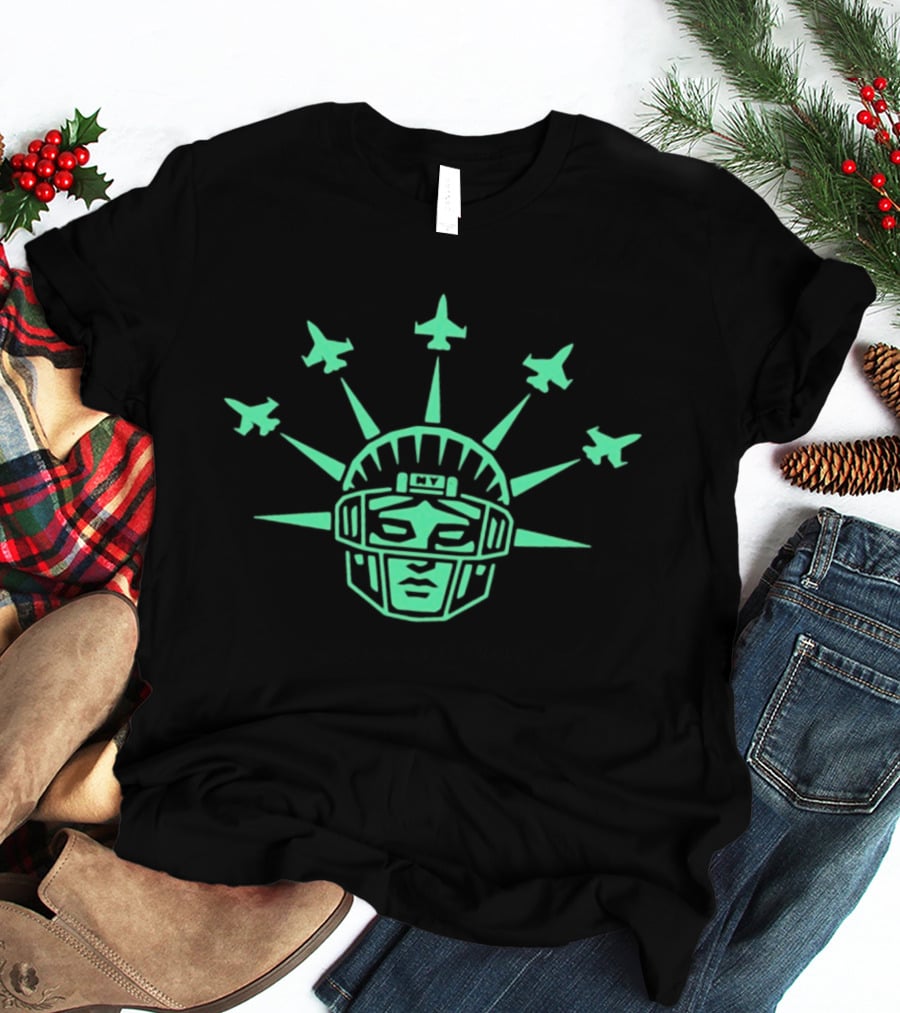 Statue Liberty Helmet New York Jets Football Formation T-Shirt