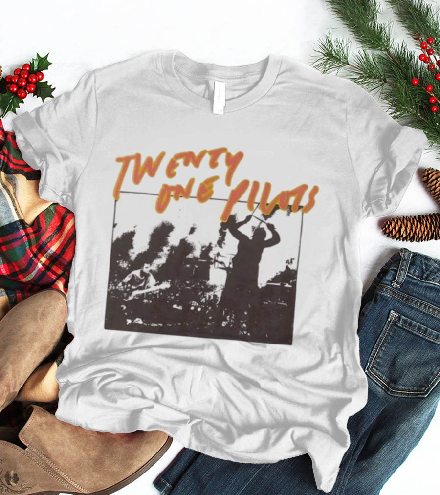 Twenty One Pilots Live Photo Silhouette Drummer Stage Performance T-Shirt
