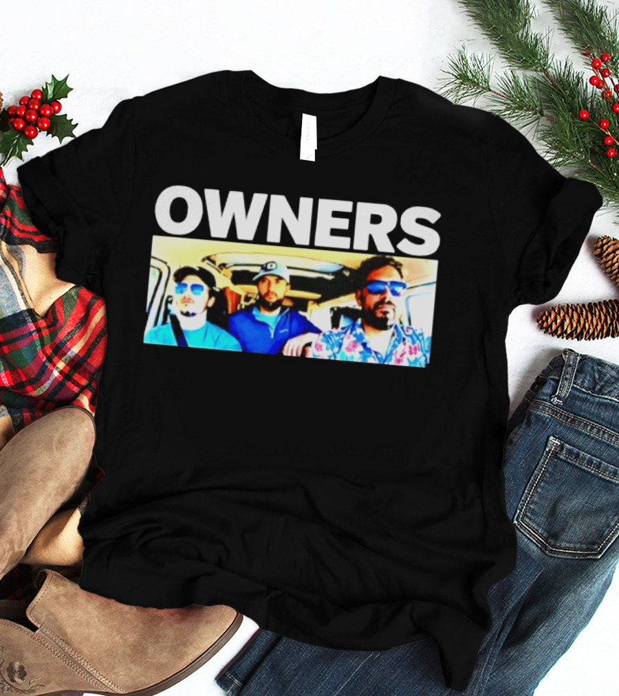 Owners Van Life Road Trip Friends Adventure Travel T-Shirt