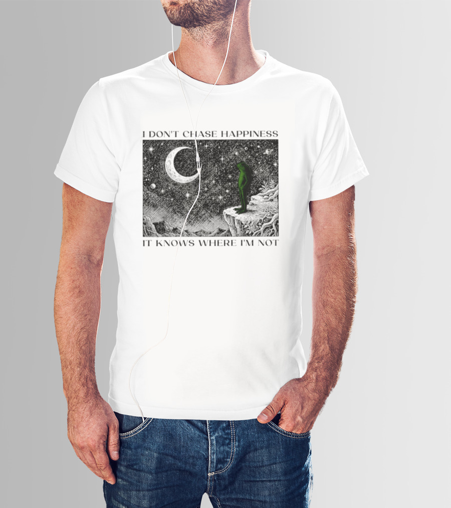 I Don't Chase Happiness It Knows Where I'm Not Frog Moonlit Starry Night T-Shirt