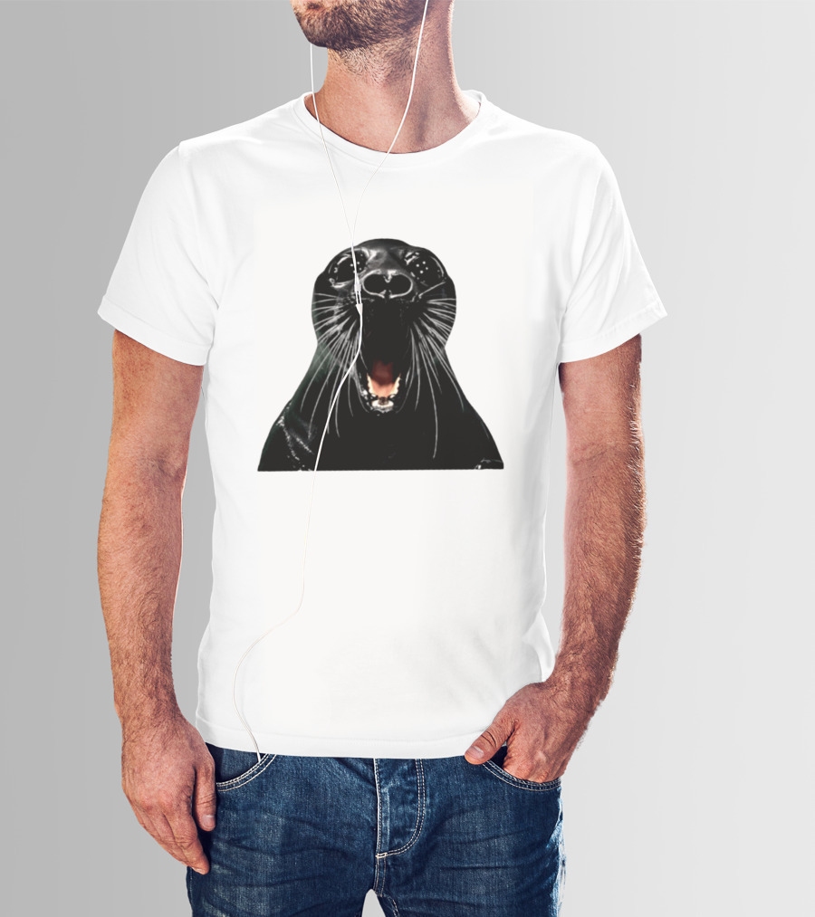 Screaming Black Seal Meme Hilarious Animal Expression T-Shirt