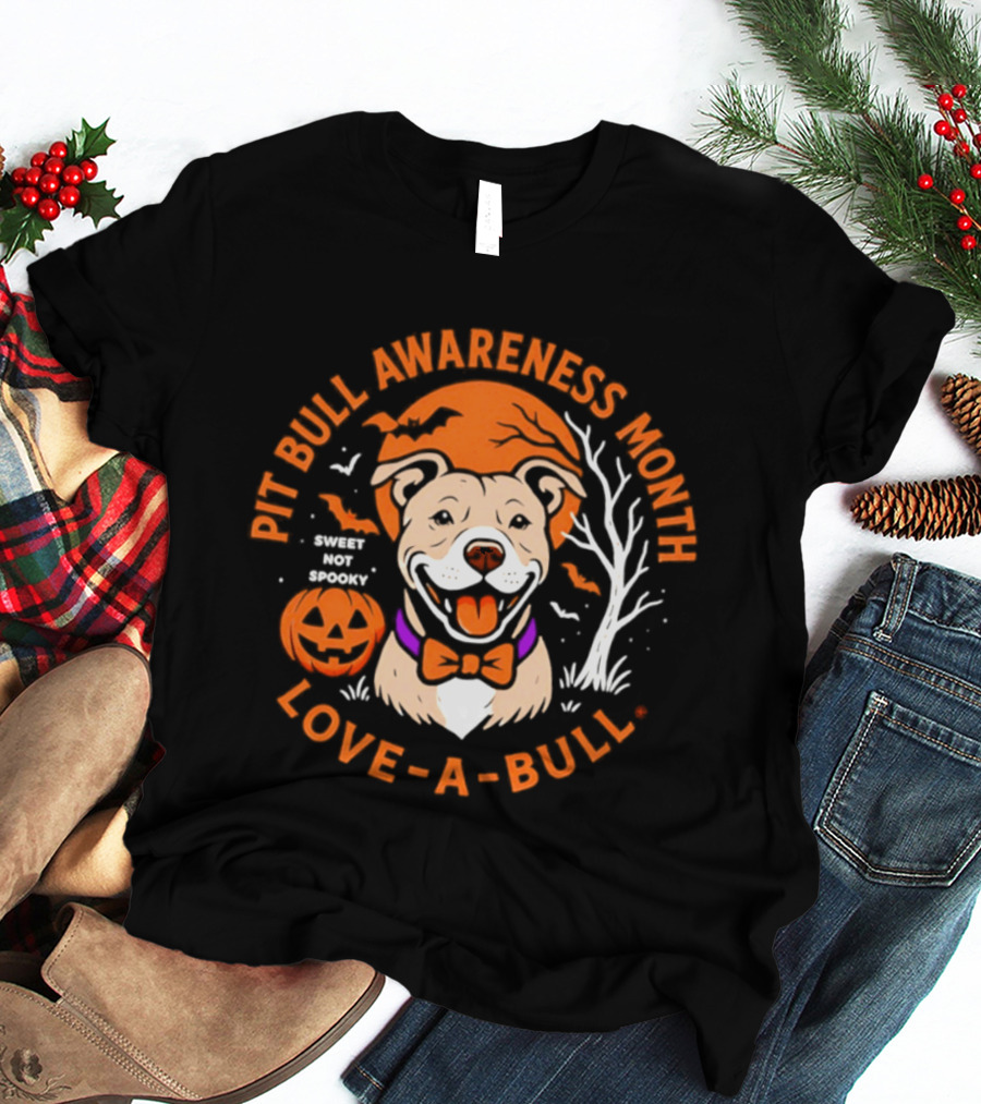 Pit Bull Awareness Month Love A Bull Halloween Pumpkin T-Shirt