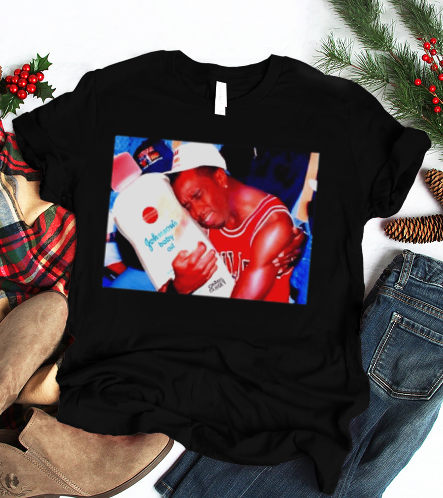 Sean Diddy Combs Johnson's Baby Oil Chicago Bulls Hugging Moment T-Shirt