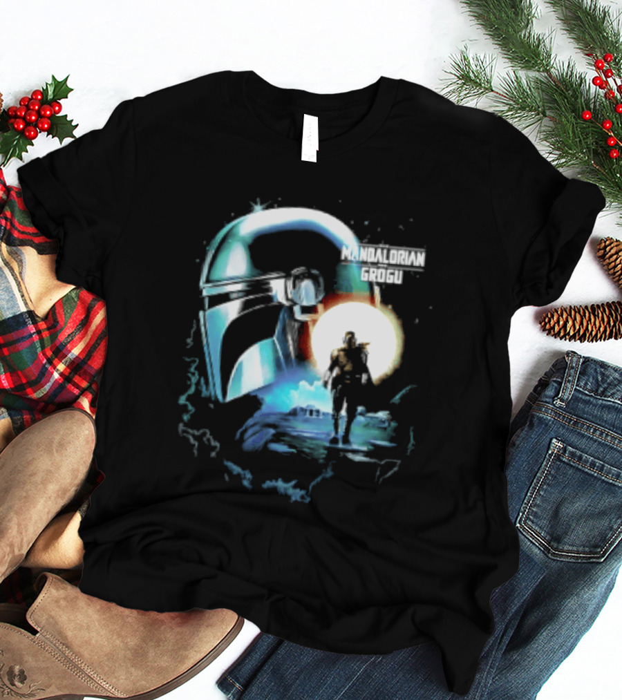 The Mandalorian And Grogu Helmet Silhouette Star Wars Disney Plus Series T-Shirt