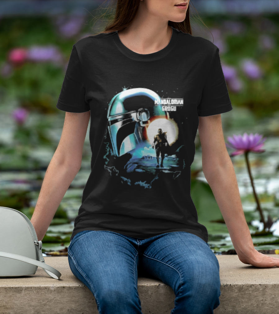 The Mandalorian And Grogu Helmet Silhouette Star Wars Disney Plus Series T-Shirt