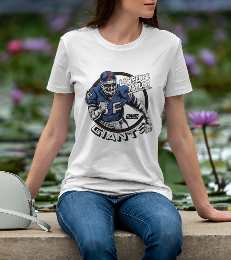 New York Giants Lawrence Taylor Football Player Vintage Pose T-Shirt