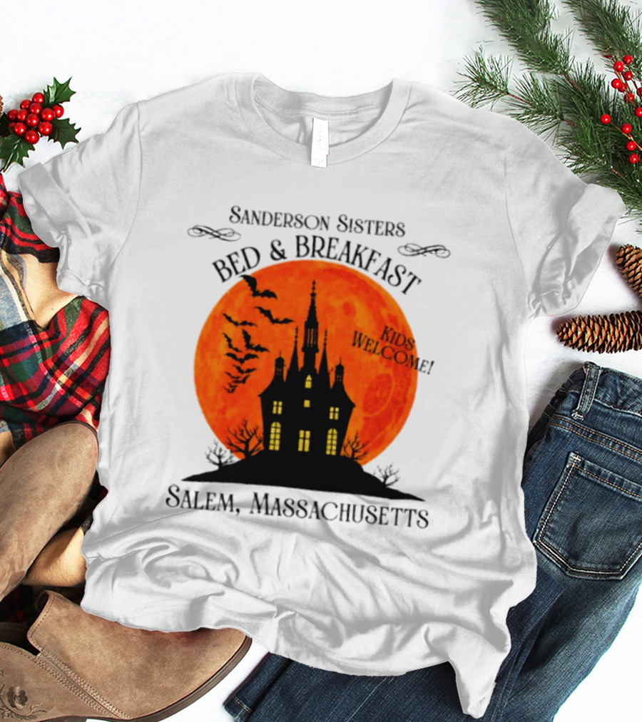 Sanderson Sisters Bed And Breakfast Kids Welcome Salem Massachusetts Halloween Bats Haunted House T-Shirt