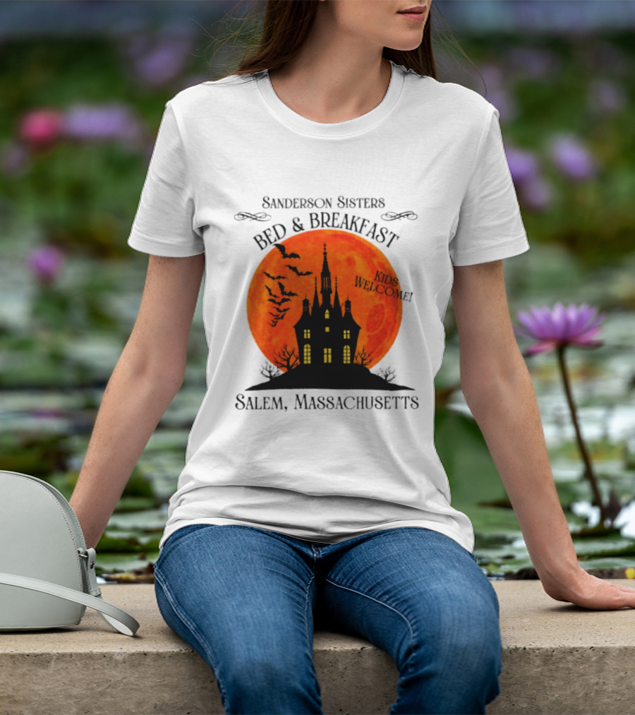 Sanderson Sisters Bed And Breakfast Kids Welcome Salem Massachusetts Halloween Bats Haunted House T-Shirt