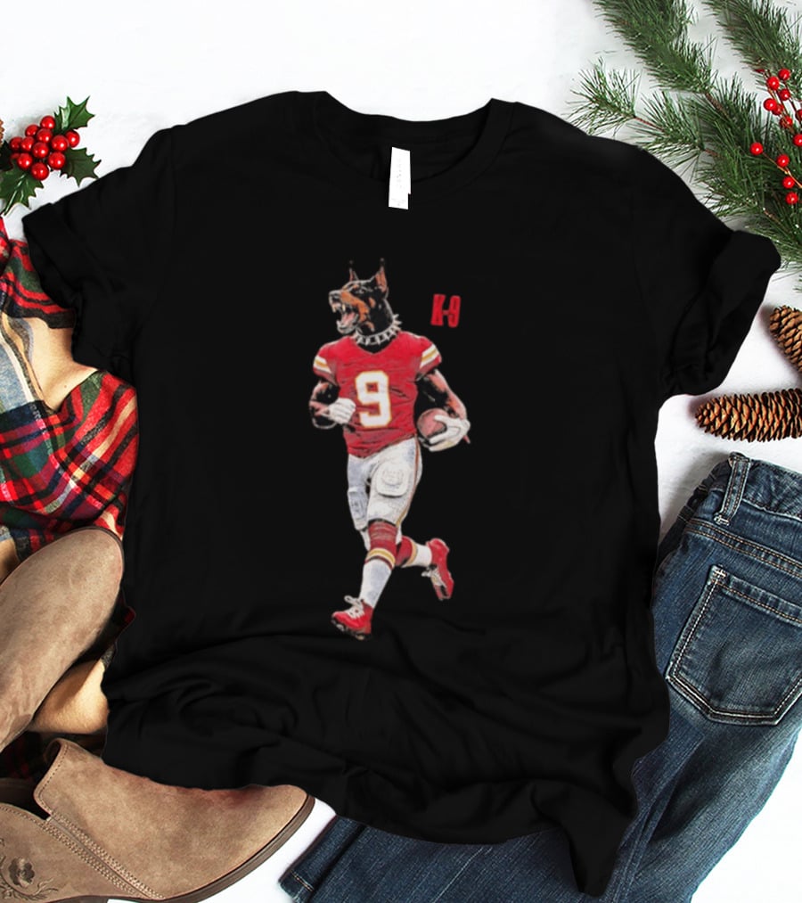 Kenneth Walker III K 9 Doberman Pinscher Kansas City Chiefs Football T-Shirt