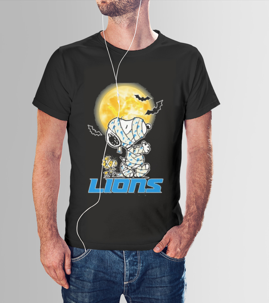 Detroit Lions Snoopy Halloween 2026 Full Moon Bat Holiday T-Shirt