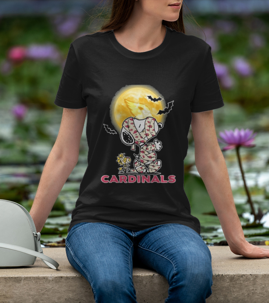 Arizona Cardinals Snoopy Woodstock Halloween Holiday 2026 Moon Bats T-Shirt