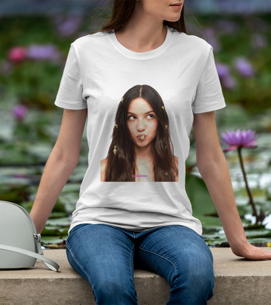 Olivia Rodrigo Rolling Stone Digital Exclusive Photo With Daisy Accents T-Shirt