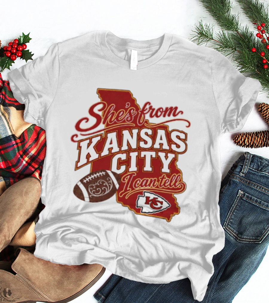 She's From Kansas City Chiefs I Can Tell Football Design With KC Logo And Map T-Shirt