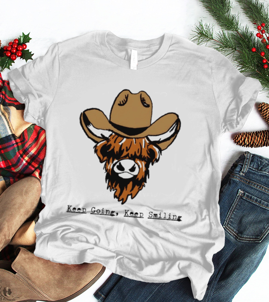 Highland Cow Cowboy Hat Keep Going Keep Smiling Vintage Look T-Shirt