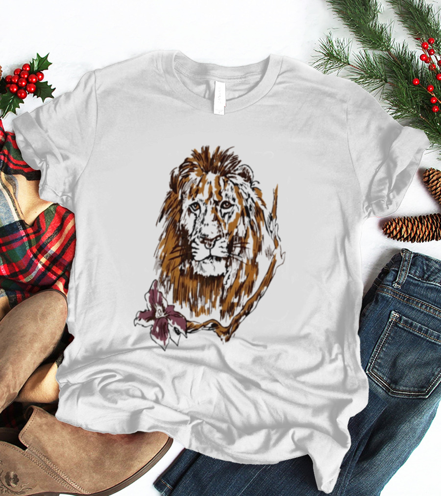 Lion With Purple Flower Wildlife Nature T-Shirt