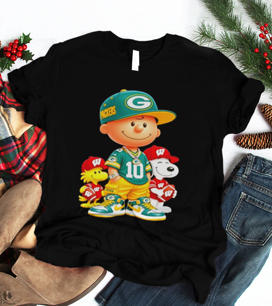 Charlie Brown Snoopy Woodstock Green Bay Packers Wisconsin Badgers Sports Fan Gear T-Shirt