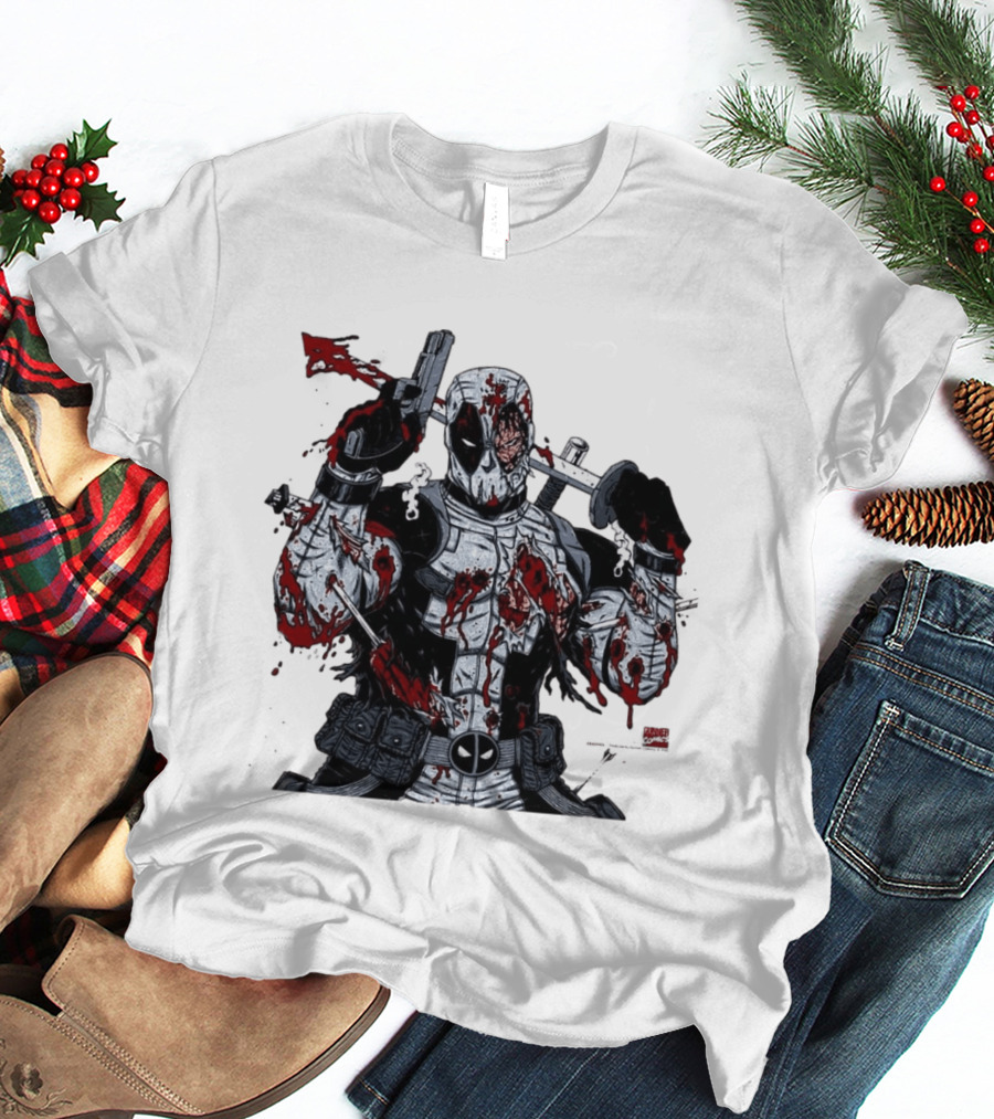 Deadpool Battle Damaged Bloody Swords Katana Gunner Comics Hero T-Shirt